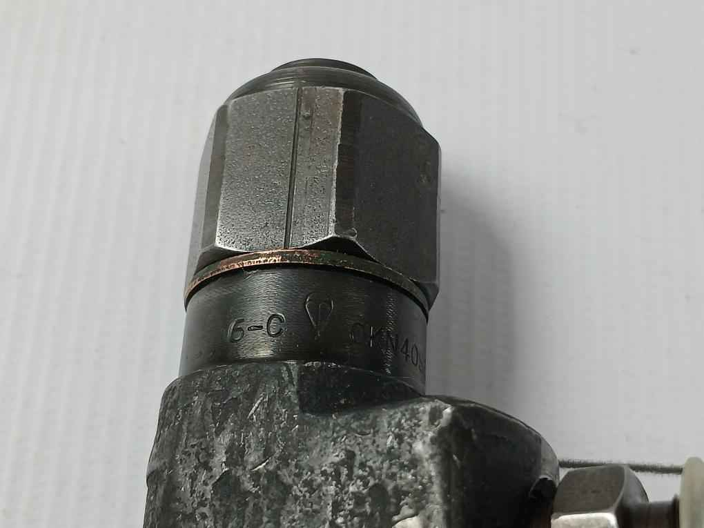 Fuel Injection Pump 0Kn40S6590-bg