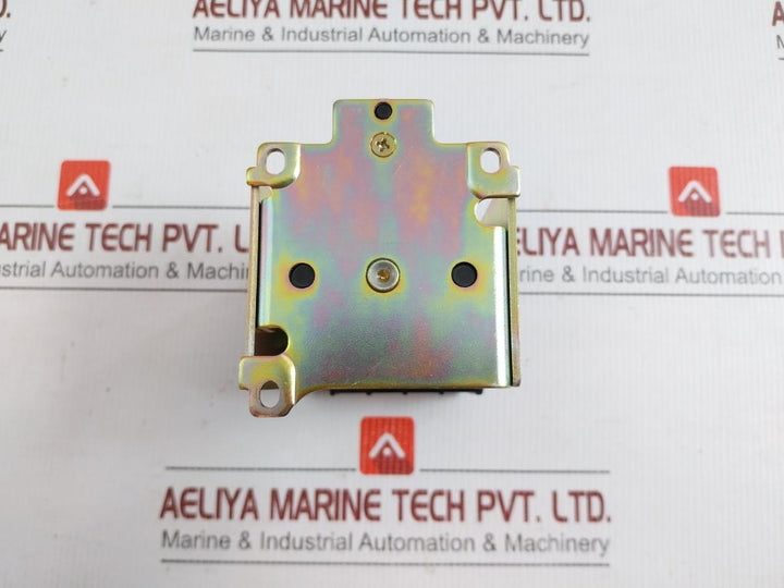 Fuji-Electric-24-Vdc-18W-Magnetic-Contactor-Src-50-4-G-208924-10