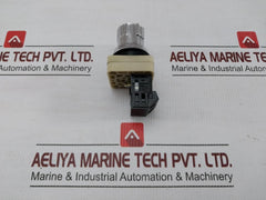 Fuji-Electric-Command-Switch-600V-10A-Ah30-s6R10-209819-3