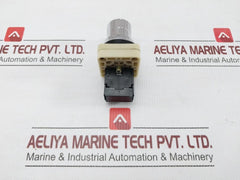 Fuji-Electric-Command-Switch-600V-10A-Ah30-s6R10-209819-6