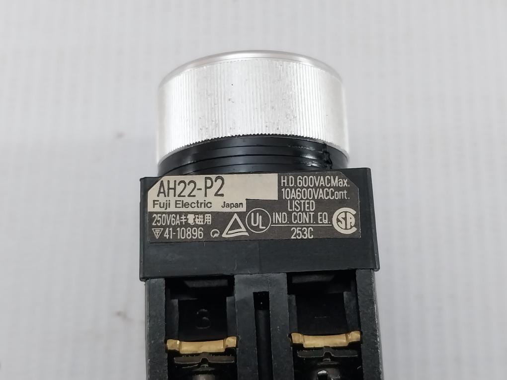 Fuji-Electric-Selector-Switch-600v-10a-Ah22-P2b44-9