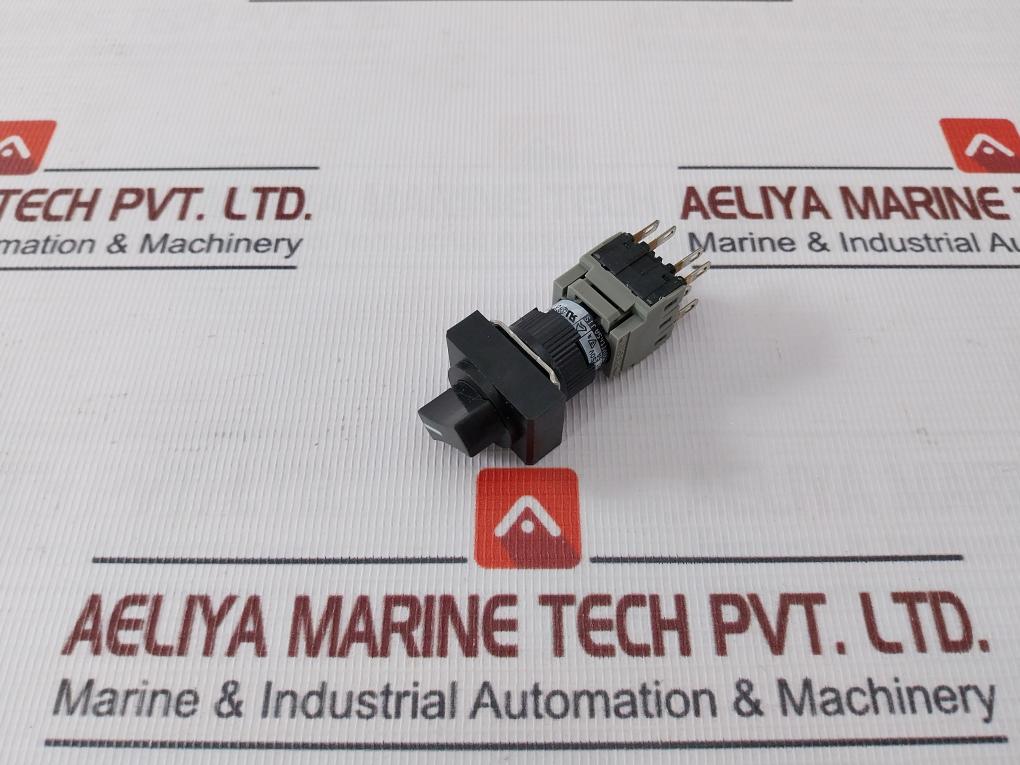 Fuji Electric Ah164-p2 Selector Switch 125/250V 1/0.5A 0.2A/125Vdc