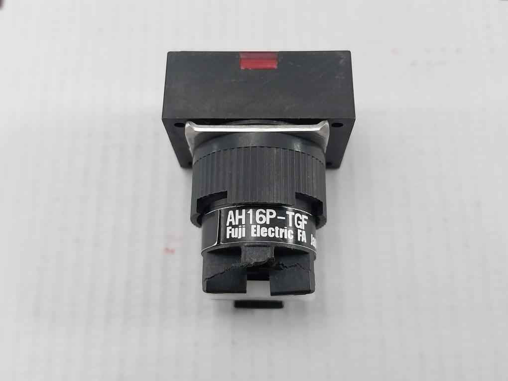 Fuji Electric Ah16p-tgf Pushbutton Switch 250v 5a Jis