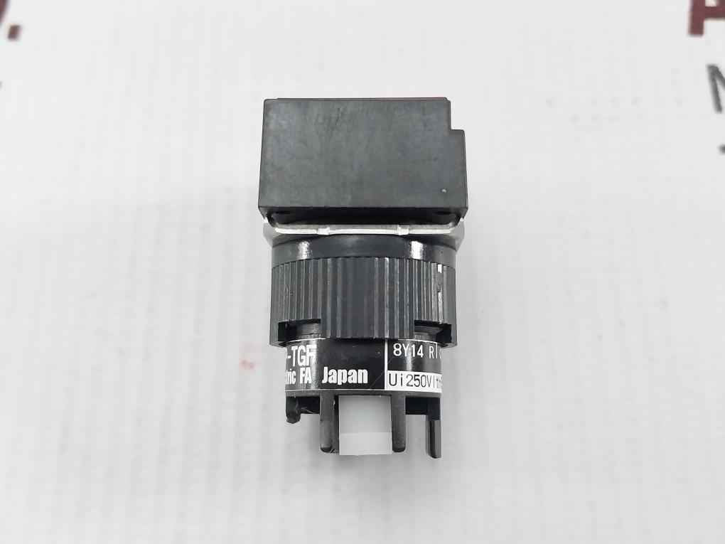 Fuji Electric Ah16p-tgf Pushbutton Switch 250v 5a Jis