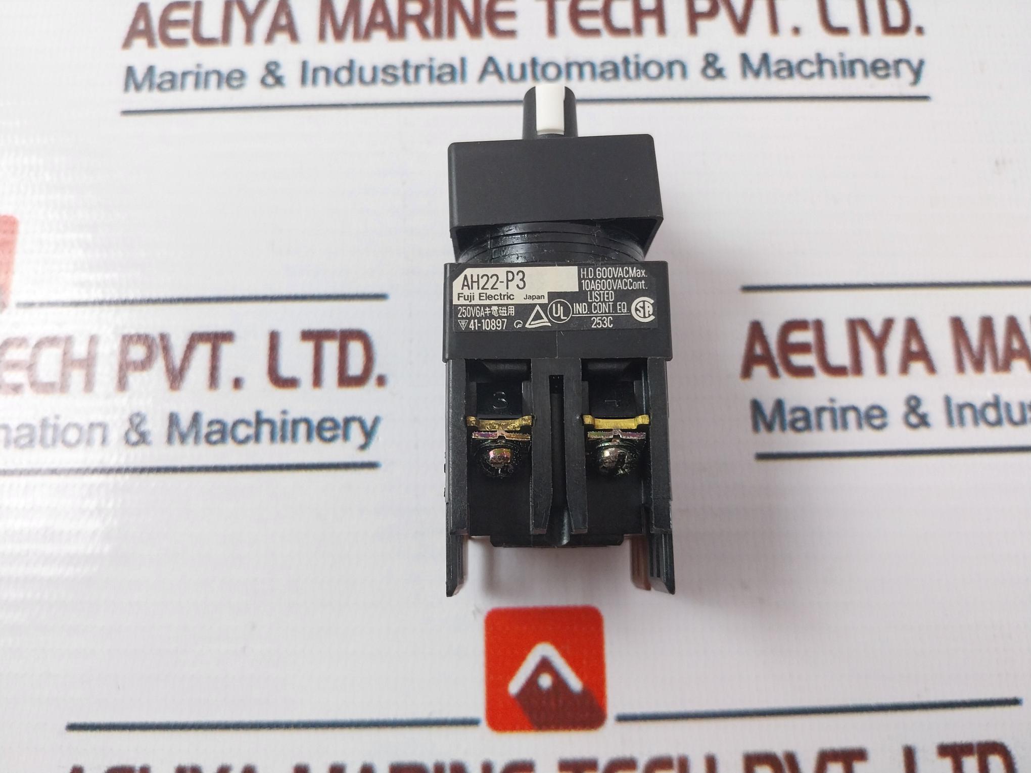 Fuji Electric AH22-P3 Command Switch 41-10897