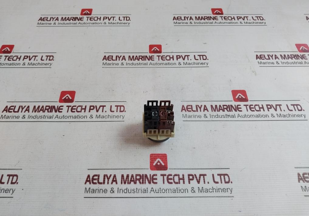 Fuji Electric Ah30-f Push Button Command Switch 10A600Vaccont Ah30-fb11