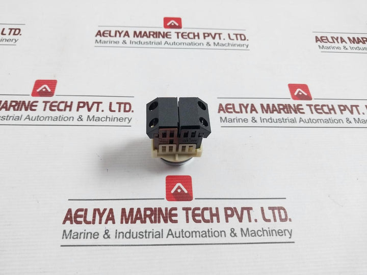 Fuji Electric Ah30-f Pushbutton Switch 10A