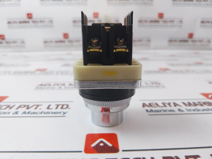Fuji Electric AH30-J2D Command Switch 6A 250V 41-10896