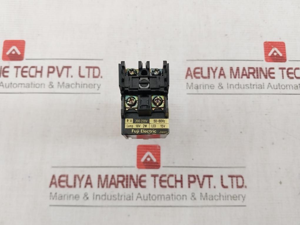 Fuji Electric Ah30-l2 Green Push Button Command Switch 200-220V 50-60Hz