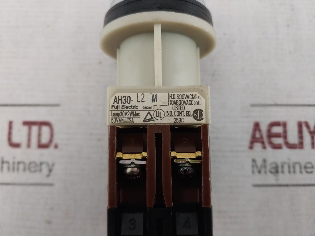 Fuji Electric Ah30-l2 Green Push Button Command Switch 200-220V 50-60Hz