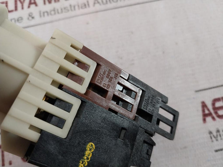 Fuji Electric Ah30-l2 Green Push Button Command Switch 200-220V 50-60Hz