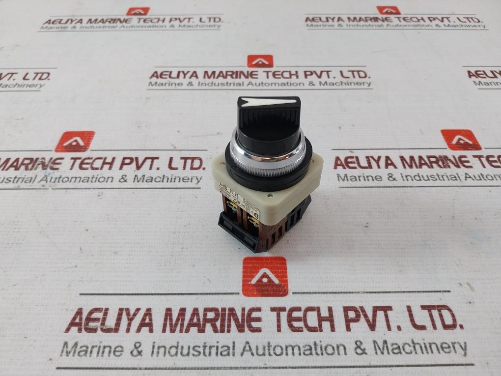 Fuji Electric Ah30-p2 7S Selector Switch 250V 6A 600Vac 41-10896