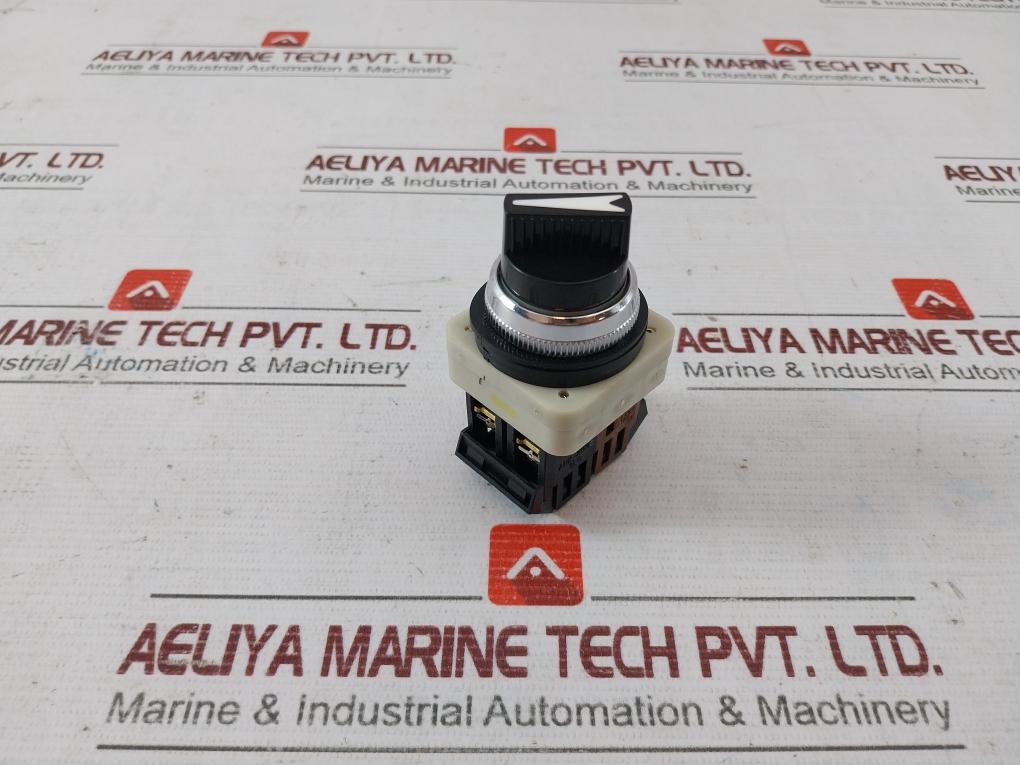 Fuji Electric Ah30-p2 7S Selector Switch 250V 6A 600Vac 41-10896