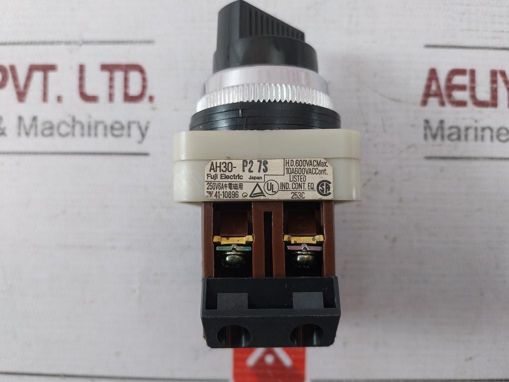 Fuji Electric Ah30-p2 7S Selector Switch 250V 6A 600Vac 41-10896