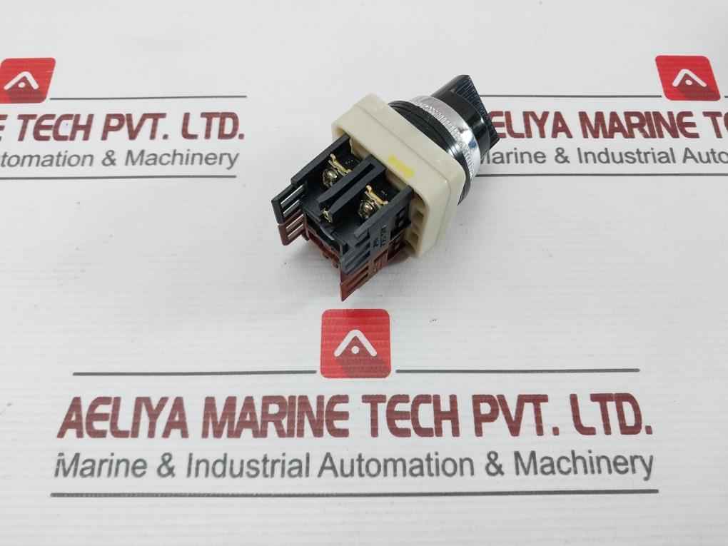 Fuji Electric Ah30-p3B11 Select Switch 250V 6A