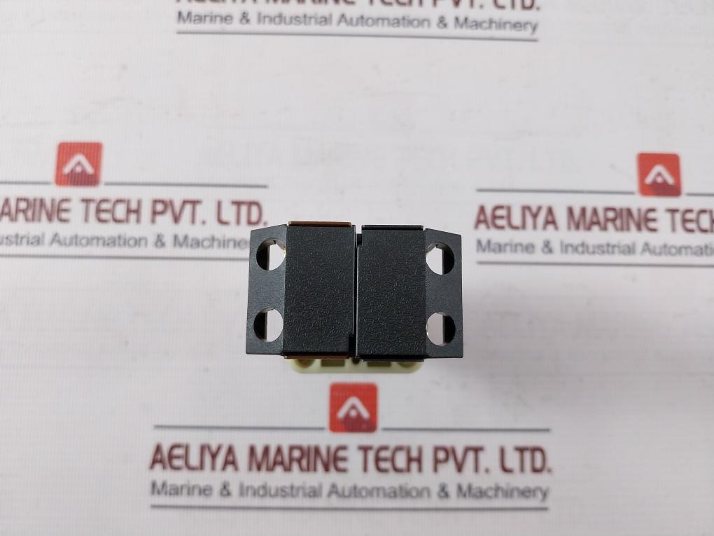 Fuji Electric Ah30 Push Button Command Switch S6B22 10A 600Vac 253C