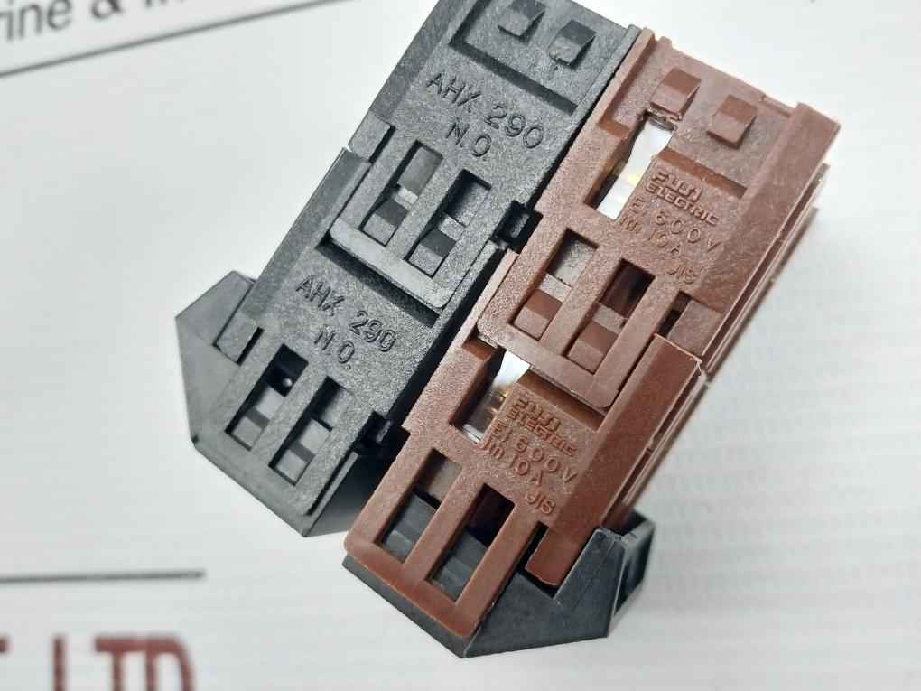 Fuji Electric Ahx 291 Contact Block W/ Terminal Cover