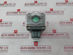 Fuji Electric Ar22F0R Control Push Button Pilot Lights 250V 6A A600 R300