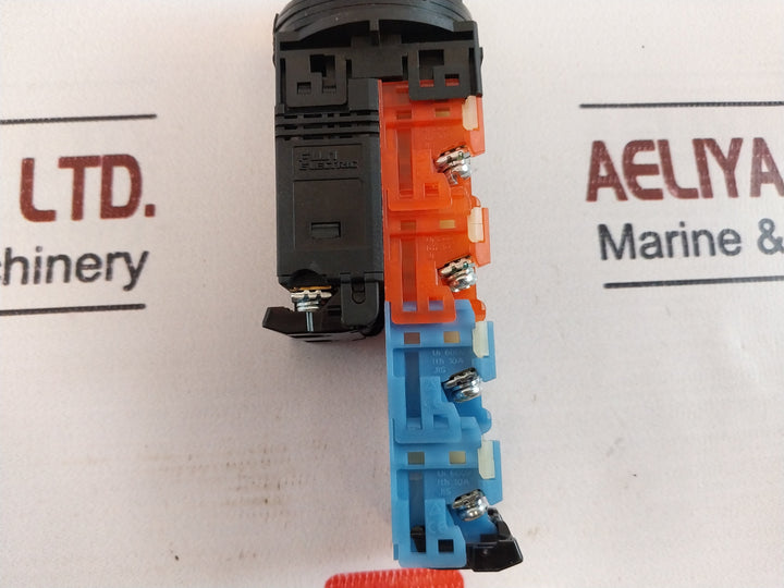 Fuji Electric Ar30Pl-2 Illuminated Push Button 200-220V 50-60Hz