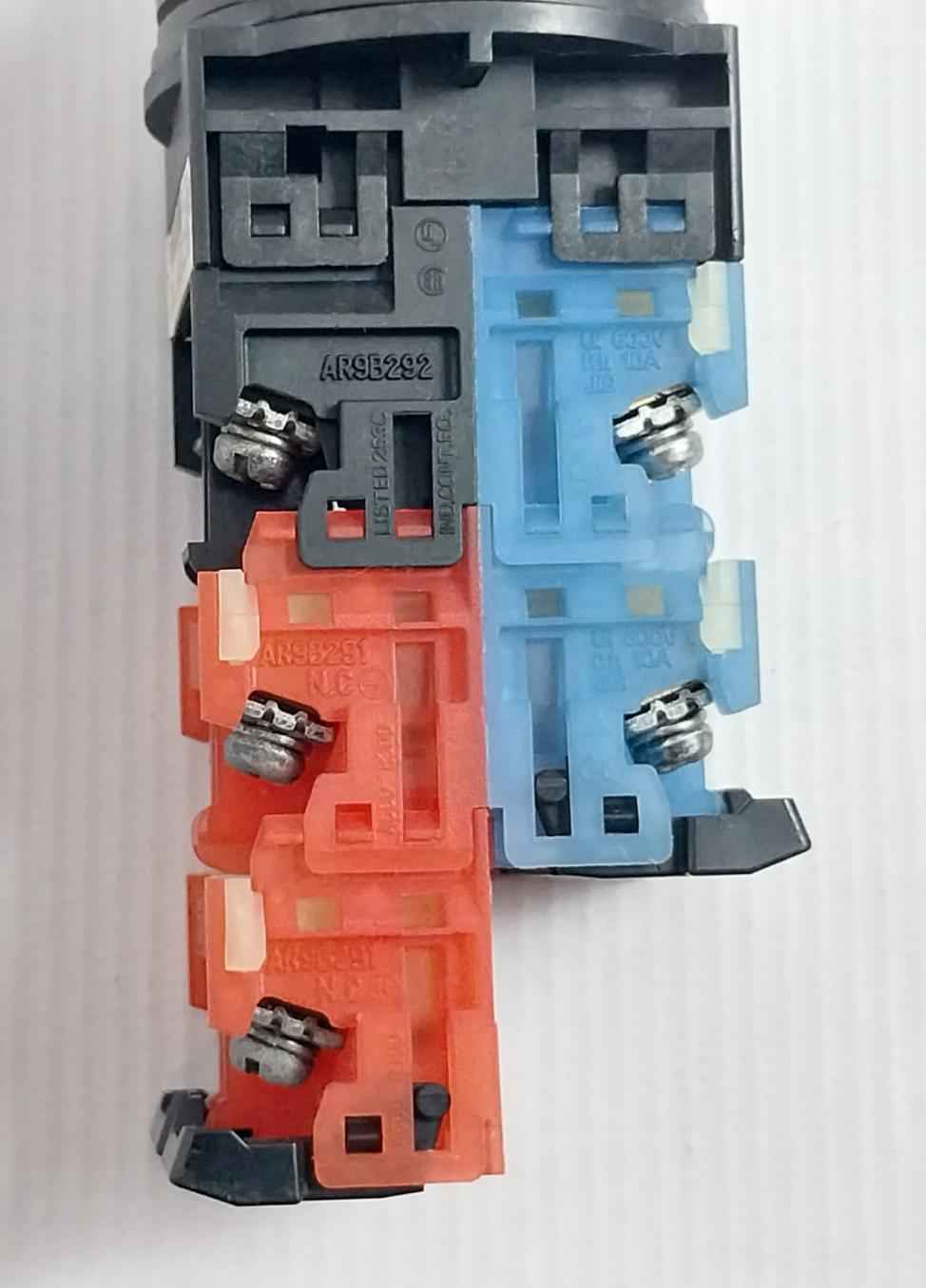 Fuji Electric Ar30g4l E3 Pushbutton Switch 10a