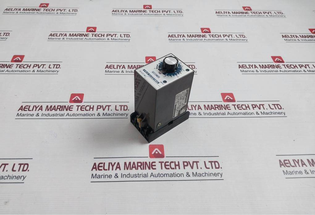 Fuji Electric Atm2Pad Motor Timer 110V 50/60Hz Atx1Ps