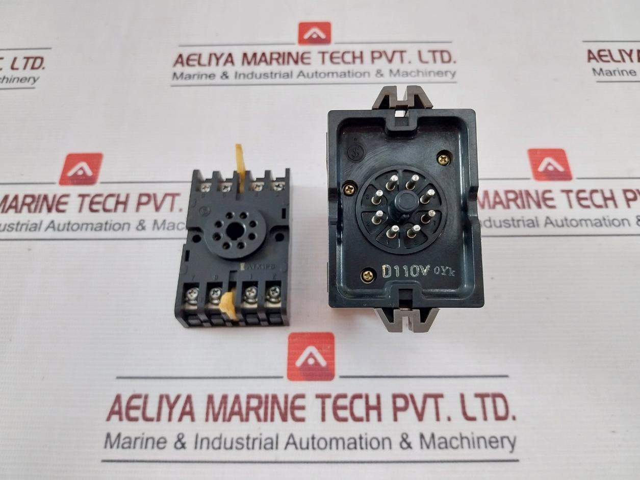 Fuji Electric Atm2Pad Motor Timer With Base 0-60Sec 110V 50/60Hz