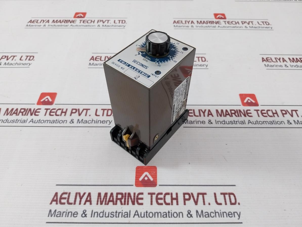 Fuji Electric Atm2Pad Motor Timer With Base 0 To 30Sec 110V 50/60Hz
