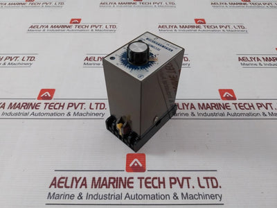 Fuji Electric Atm2Pad Motor Timer With Base 0 To 30Sec 110V 50/60Hz
