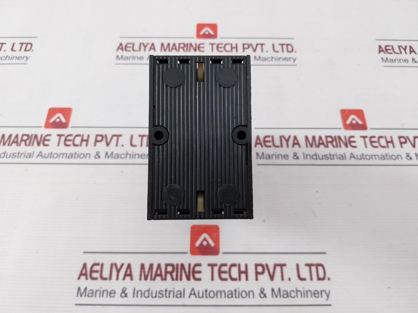 Fuji Electric Atm2Pad Motor Timer With Base 0 To 30Sec 110V 50/60Hz