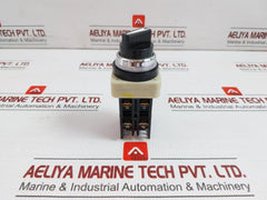 Fuji Electric Command Switch 250V 6A Ah30-p2