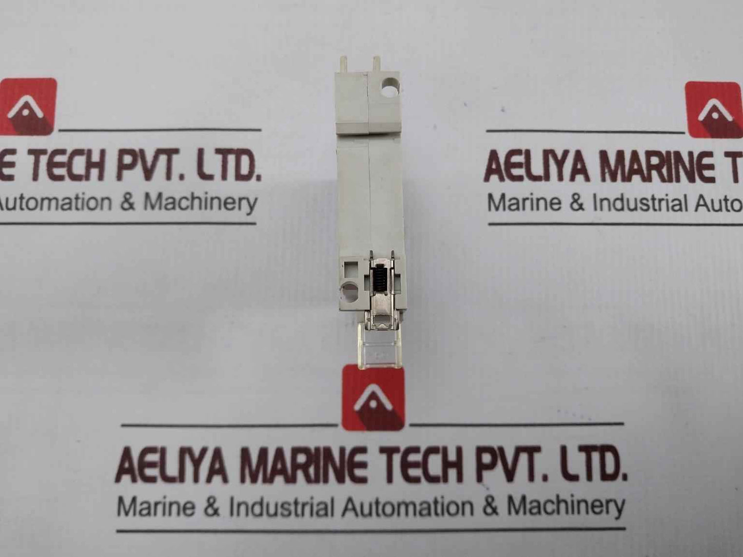 Fuji Electric Cp31Fm/2 Circuit Protector Ac250V 50/60Hz 2A