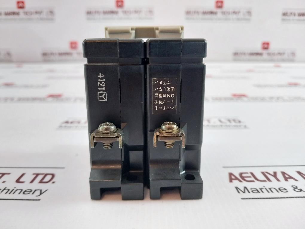 Fuji Electric Cp32D Circuit Protector 10A Dc 50V I.C. 1Ka 4121Y