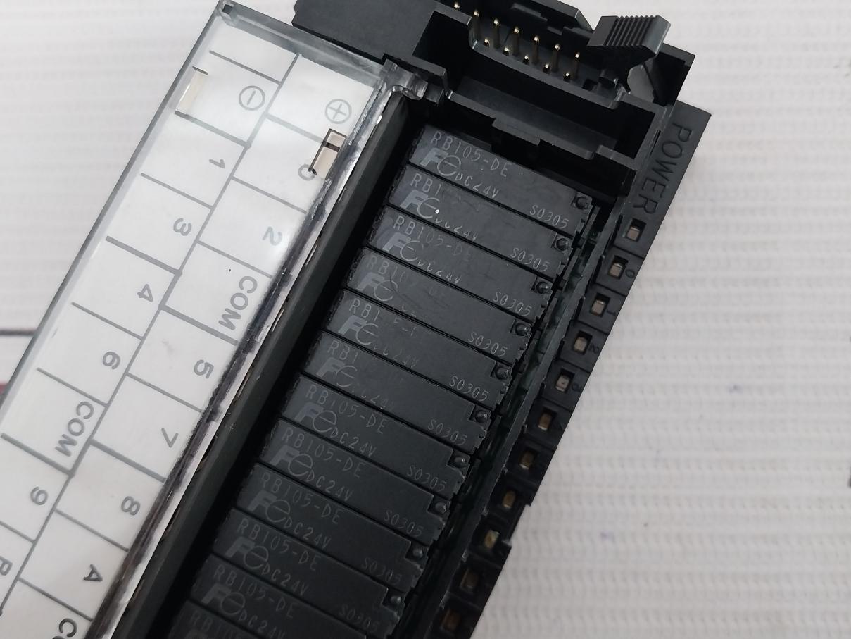 Fuji Electric Fa Rs16-de04 Terminal Relay Input Dc 24V 5A 240Vac