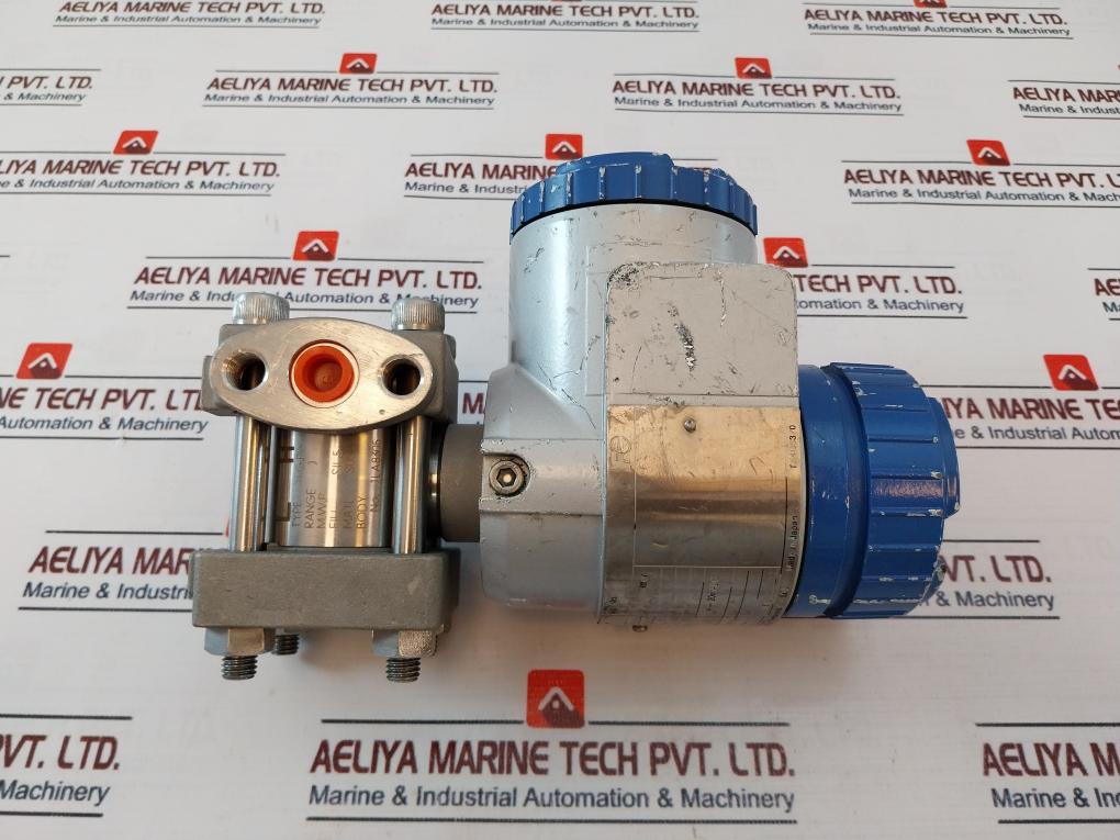 Fuji Electric FCX-AII Gauge Pressure Transmitter FKGB05V4-2ACYY-AA