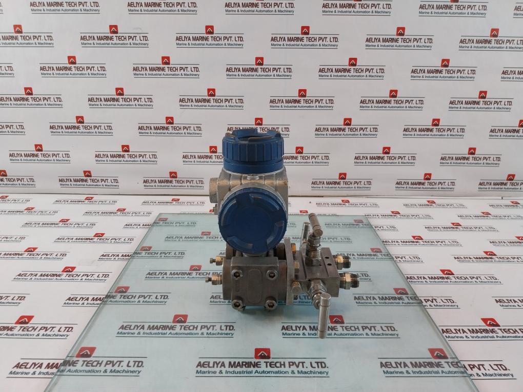 Fuji Electric Fhcb33V4-pacyy-aa Diff. Pressure Transmitter Fcx-aii