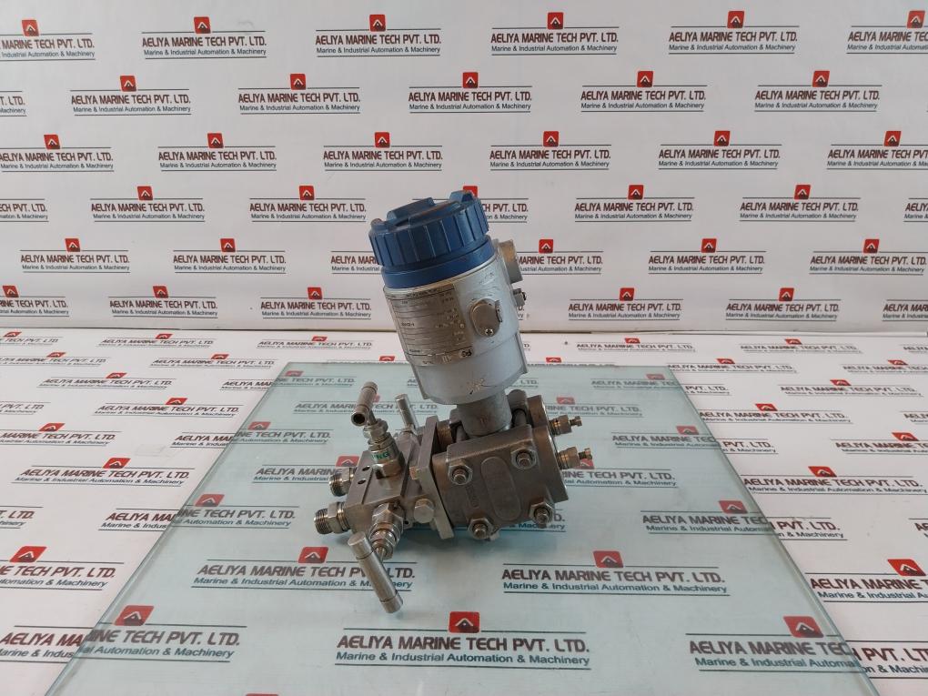 Fuji Electric Fhcb33V4-pacyy-aa Diff. Pressure Transmitter Fcx-aii