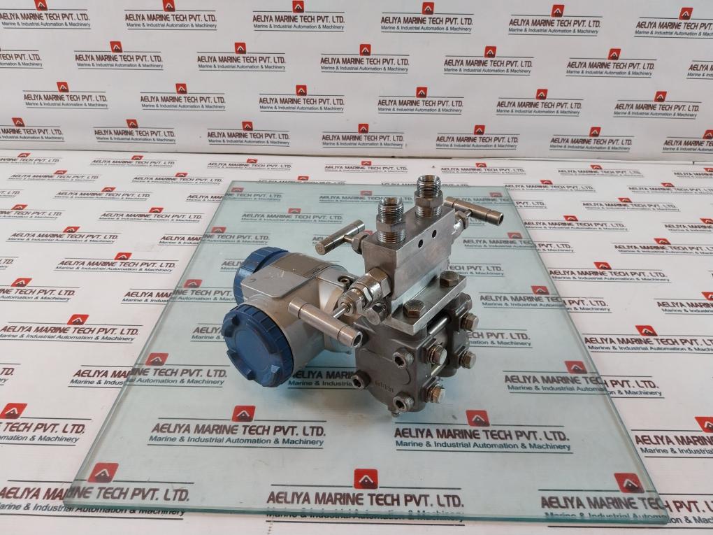 Fuji Electric Fhcb33V4-pacyy-aa Diff. Pressure Transmitter Fcx-aii