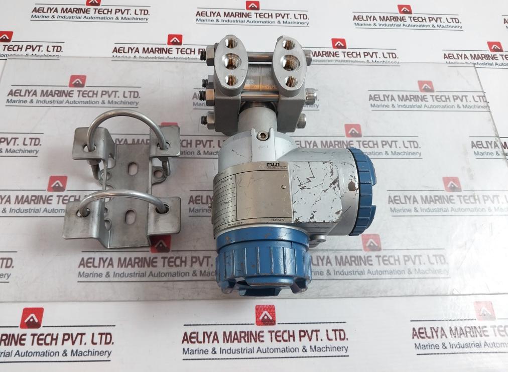 FUJI ELECTRIC FHCB33V4-PACYY-AA Diff Pressure Transmitter 4-20 m adc