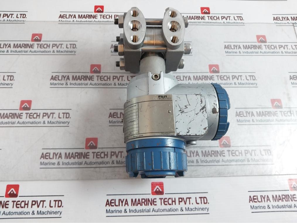 FUJI ELECTRIC FHCB33V4-PACYY-AA Diff Pressure Transmitter 4-20 m adc