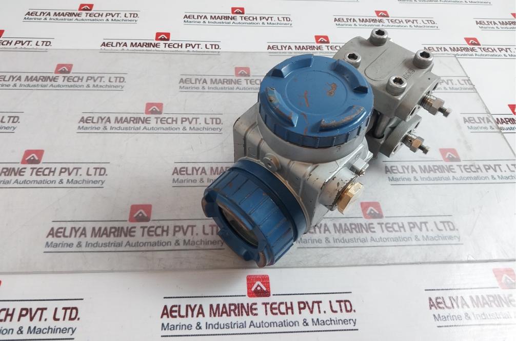 FUJI ELECTRIC FHCB33V4-PACYY-AA Diff Pressure Transmitter 4-20 m adc