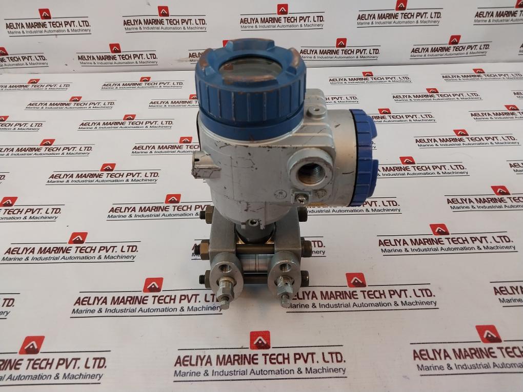 Fuji Electric Fhcb33V4-pacyy-aa Differential Pressure Transmitter 2300 Psi