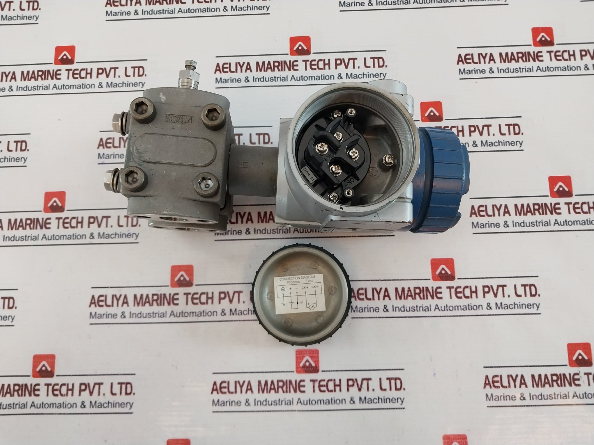 Fuji Electric Fhcb33V4-pacyy-aa Differential Pressure Transmitter 24V Dc