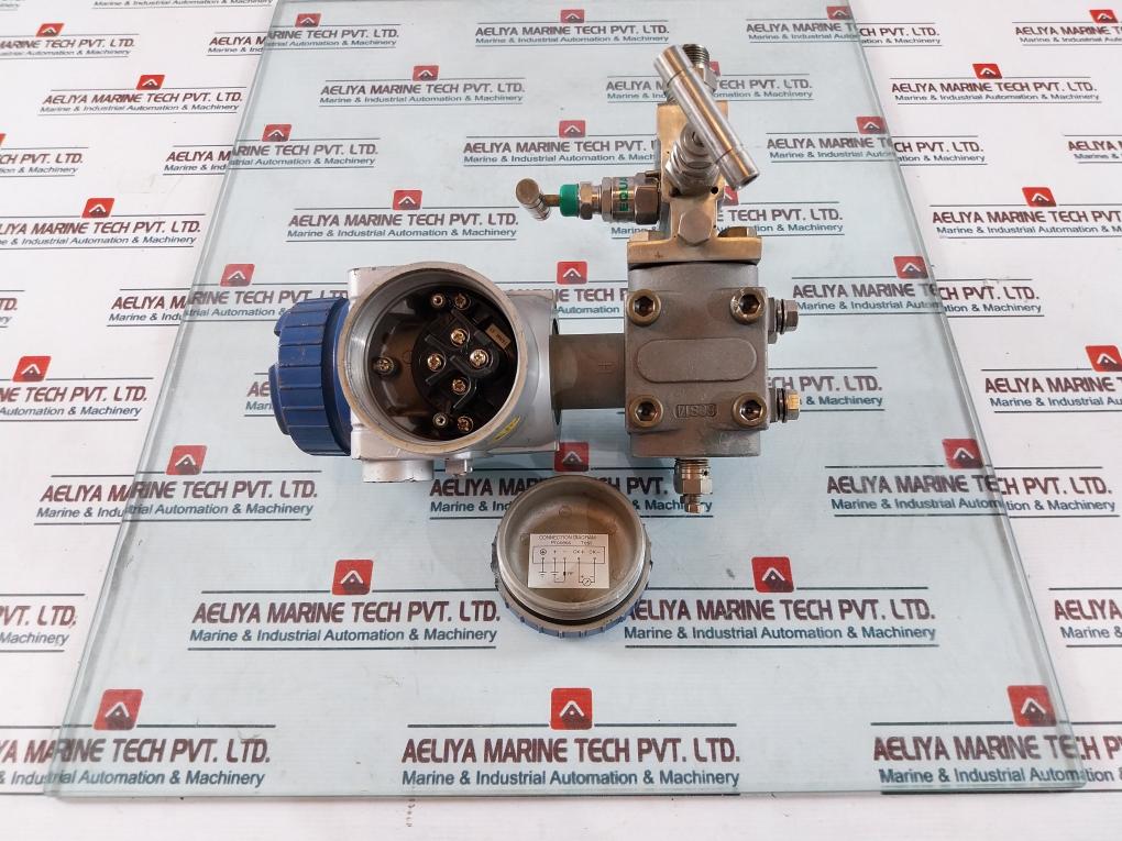 Fuji Electric Fhcb33V4-pacyy-aa Differential Pressure Transmitter 24Vdc