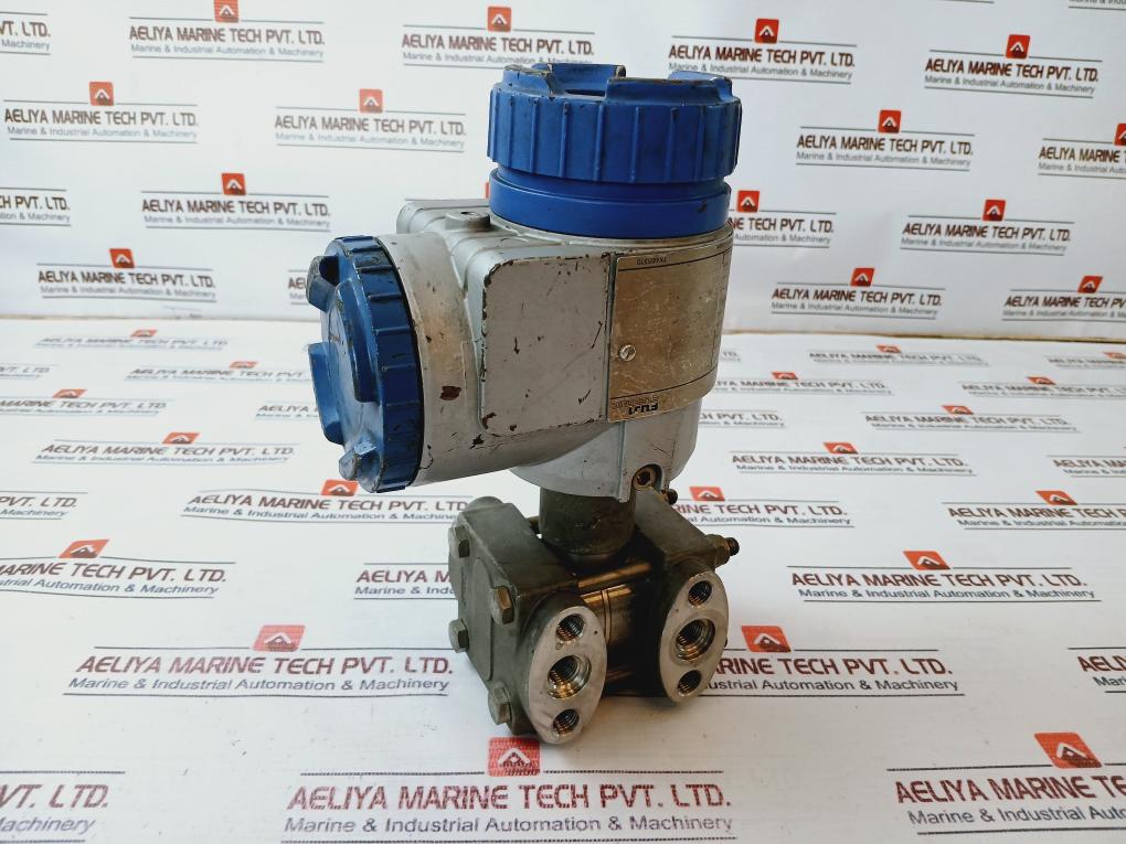 Fuji Electric FHCB35V4-PACYY-AA/TK4G5370 Differential Pressure Transmitter 24Vdc