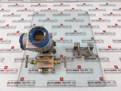 Fuji Electric Fkcb33V4-pacyy-aa Diff. Pressure Transmitter 2300 Psi