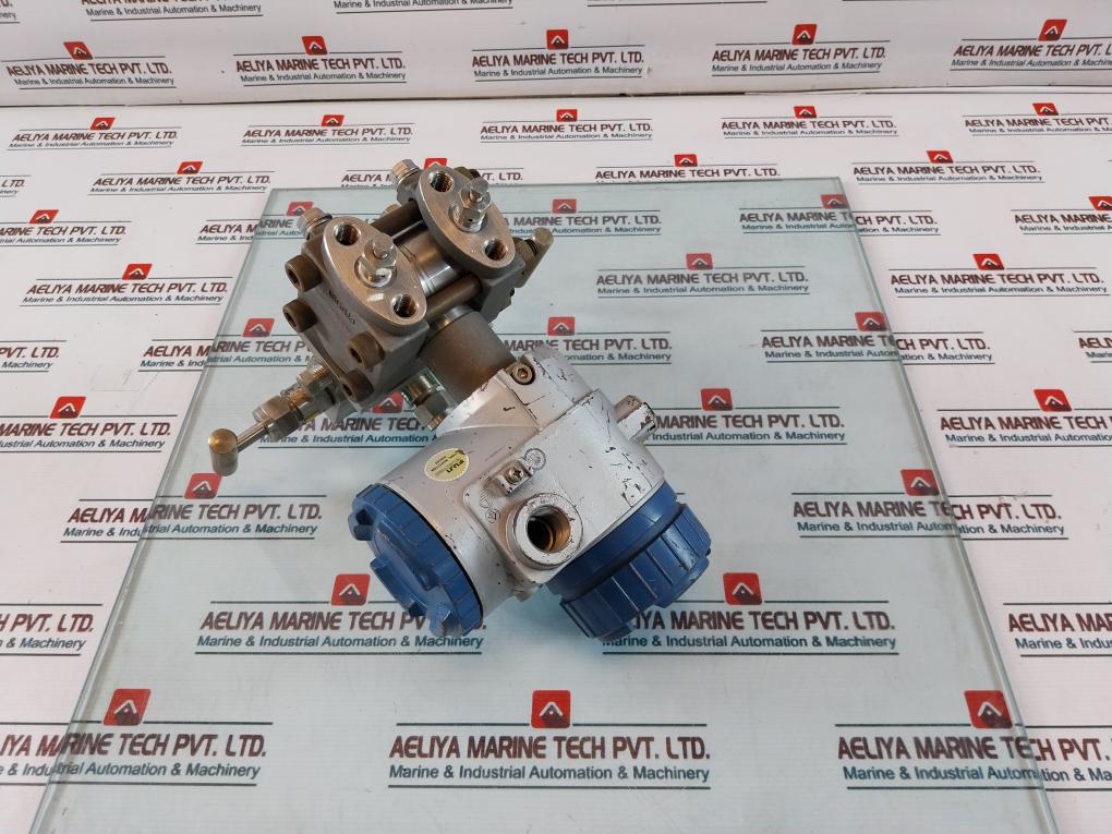 Fuji Electric Fkcb33V4-pacyy-aa Diff. Pressure Transmitter 2300 Psi