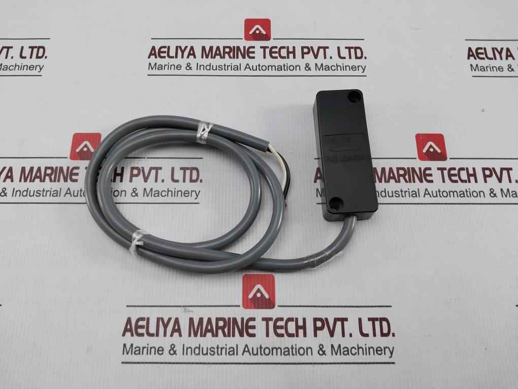 Fuji Electric Pm-2s Magnetic Proximity Switch 1-meter