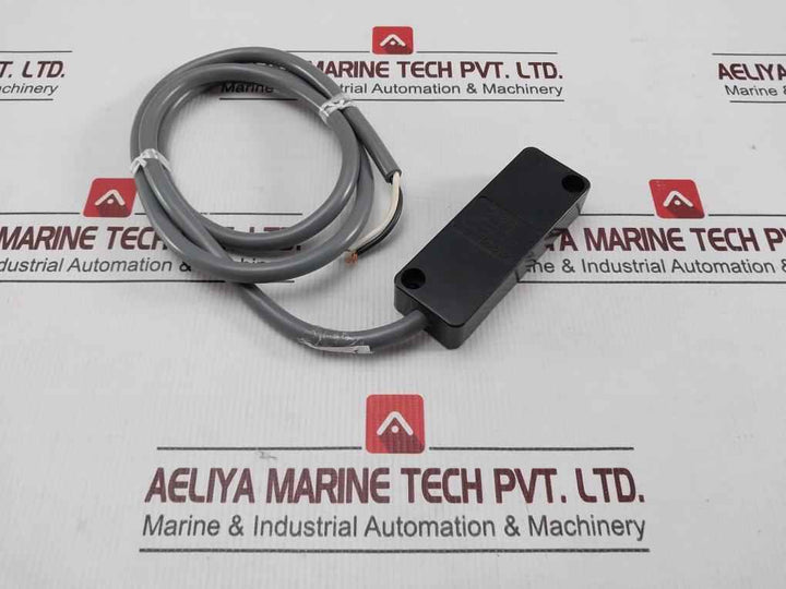Fuji Electric Pm-2s Magnetic Proximity Switch 1-meter