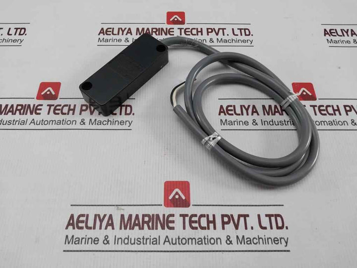 Fuji Electric Pm-2s Magnetic Proximity Switch 1-meter
