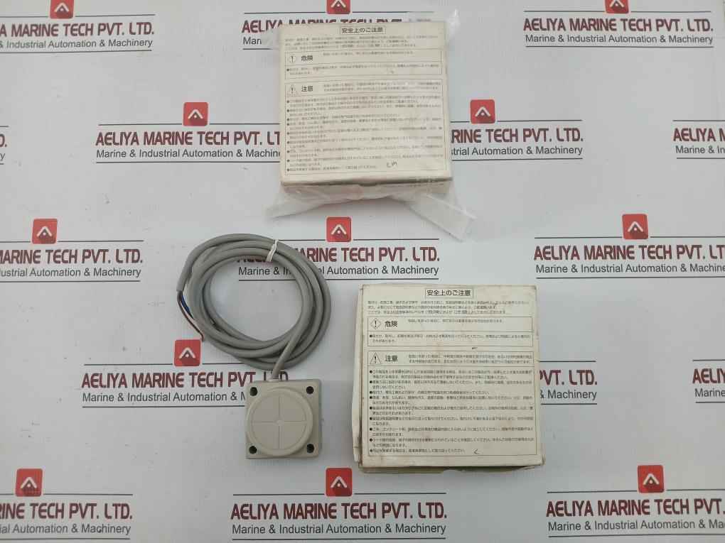 Fuji Electric Proximity Switch 10-30Vdc Pe-b30Db/147
